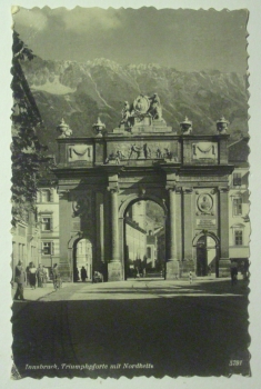 Ansichtskarte Innsbruck, Trimphpforte mit Nordkette (1955)